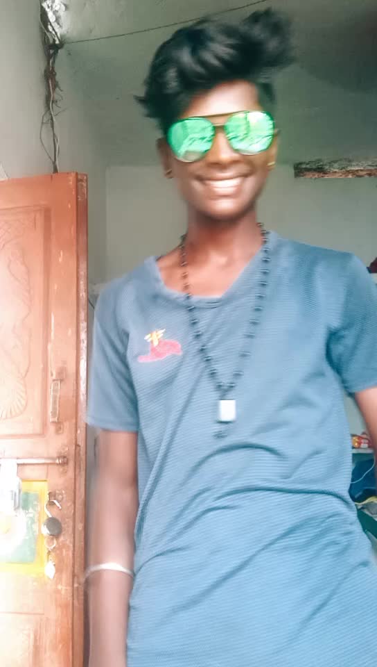 @👑M&oslash;ĐƏŁ 🕶ČH&Ecirc;ŘŔ&Yacute;👑