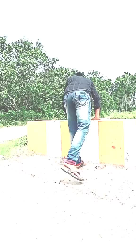 @ফুলিয়ার_আকাশ