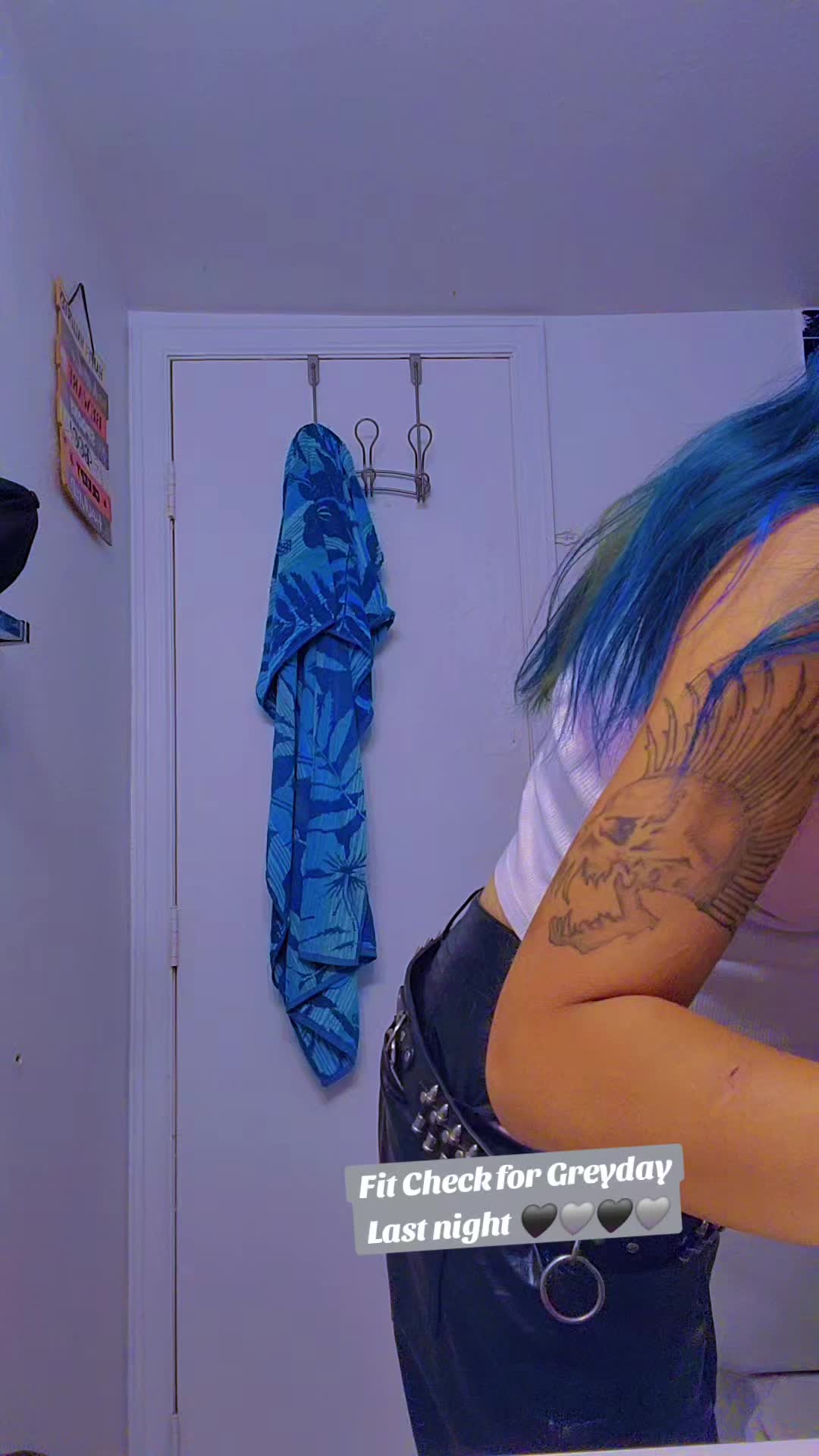 @Lilymunster420