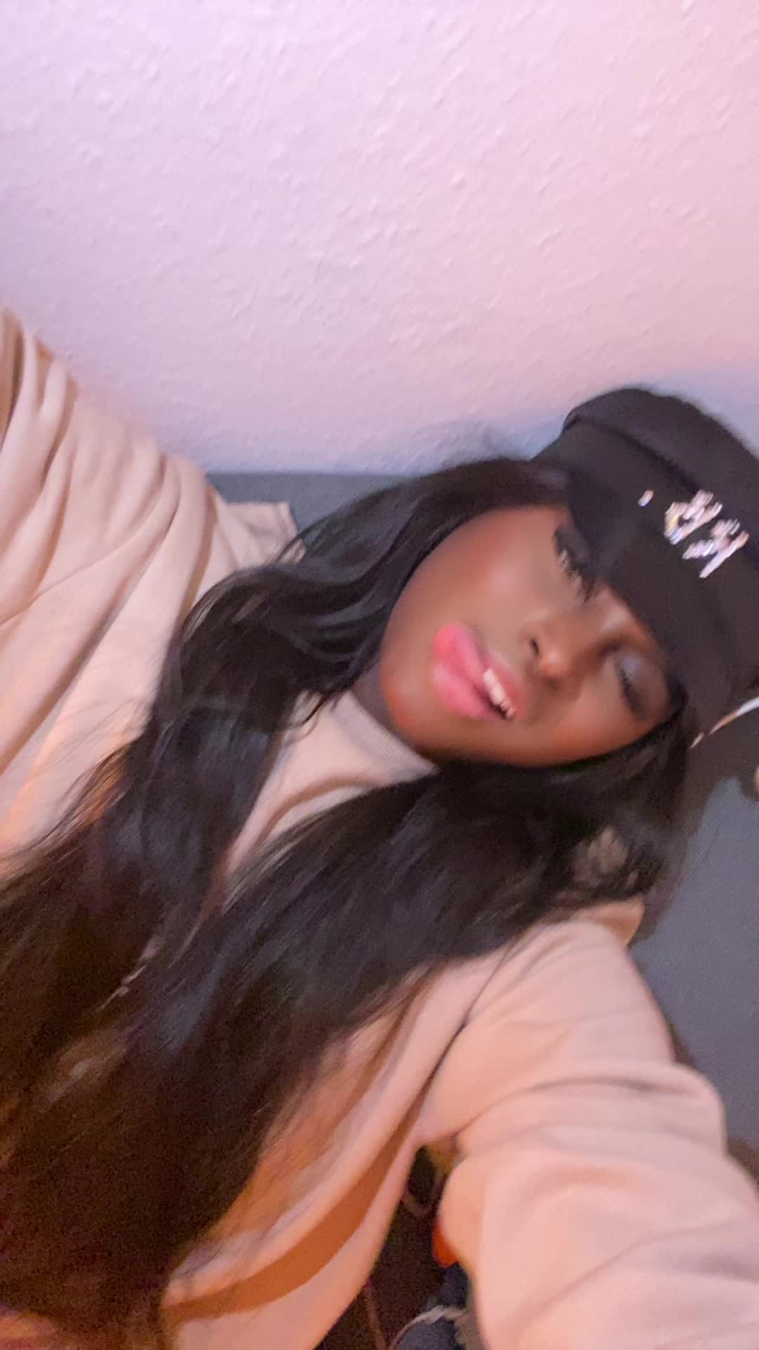 @Blackbarbie