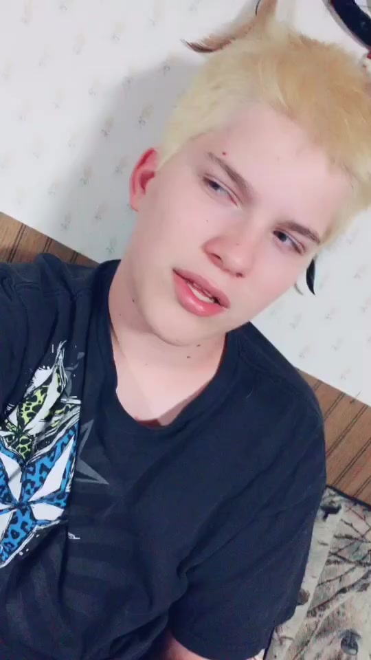 @Maniac_Exotica11