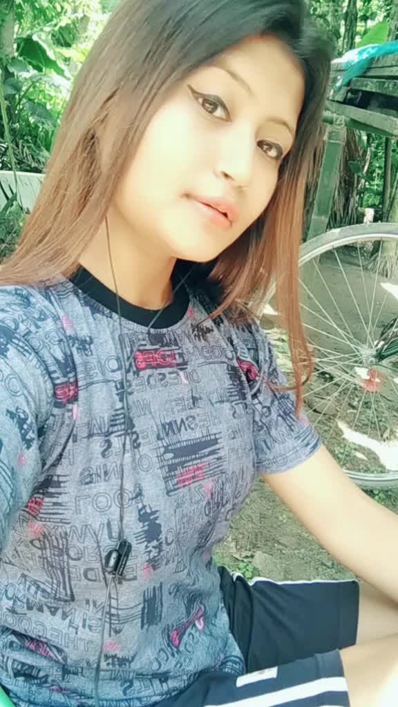 @👑 parishmita 👸