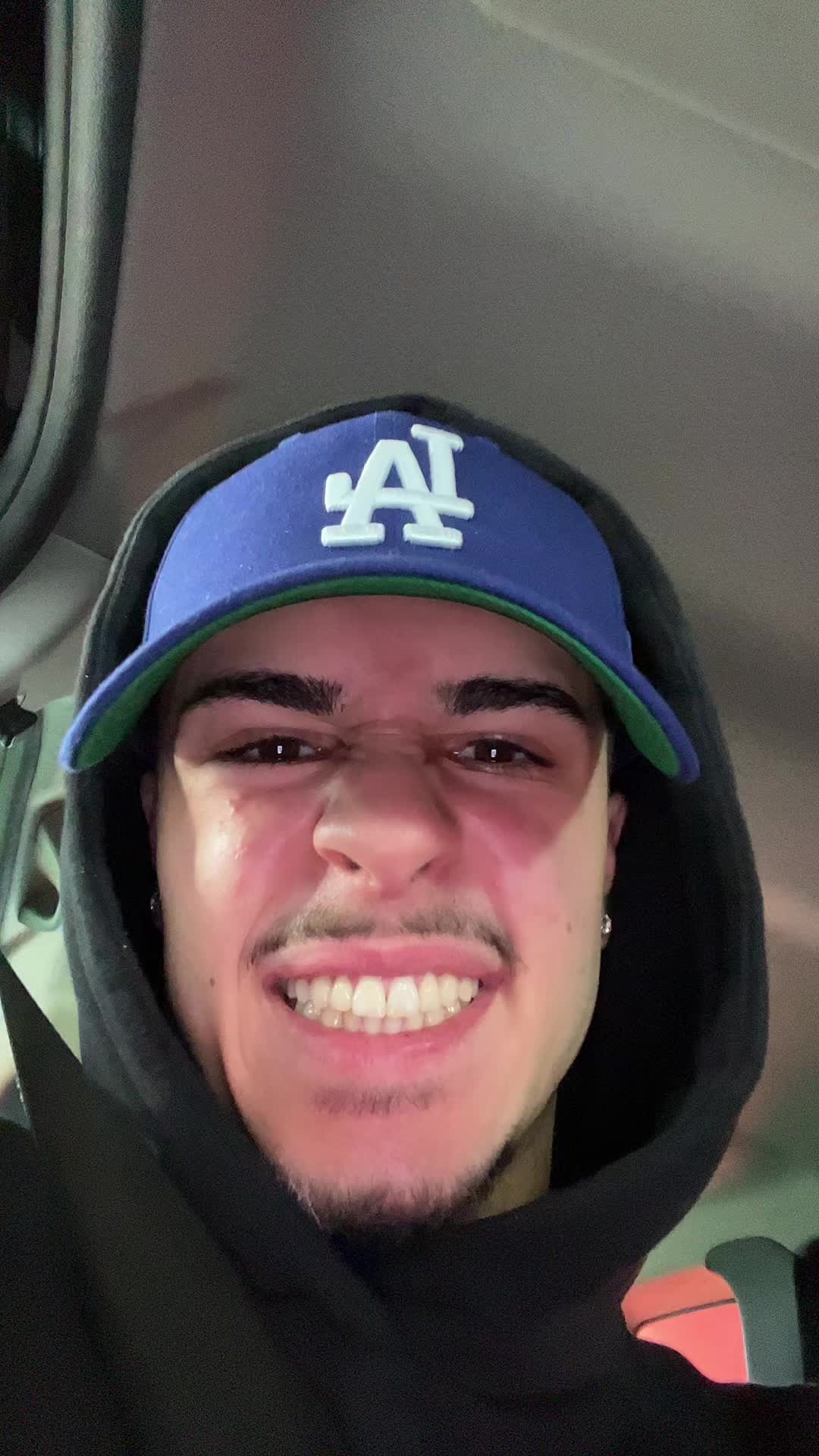@sandro