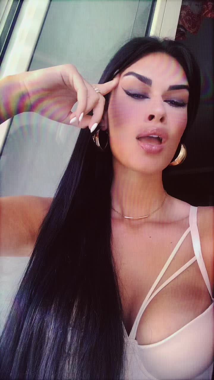 @La tua mora preferita 🍒