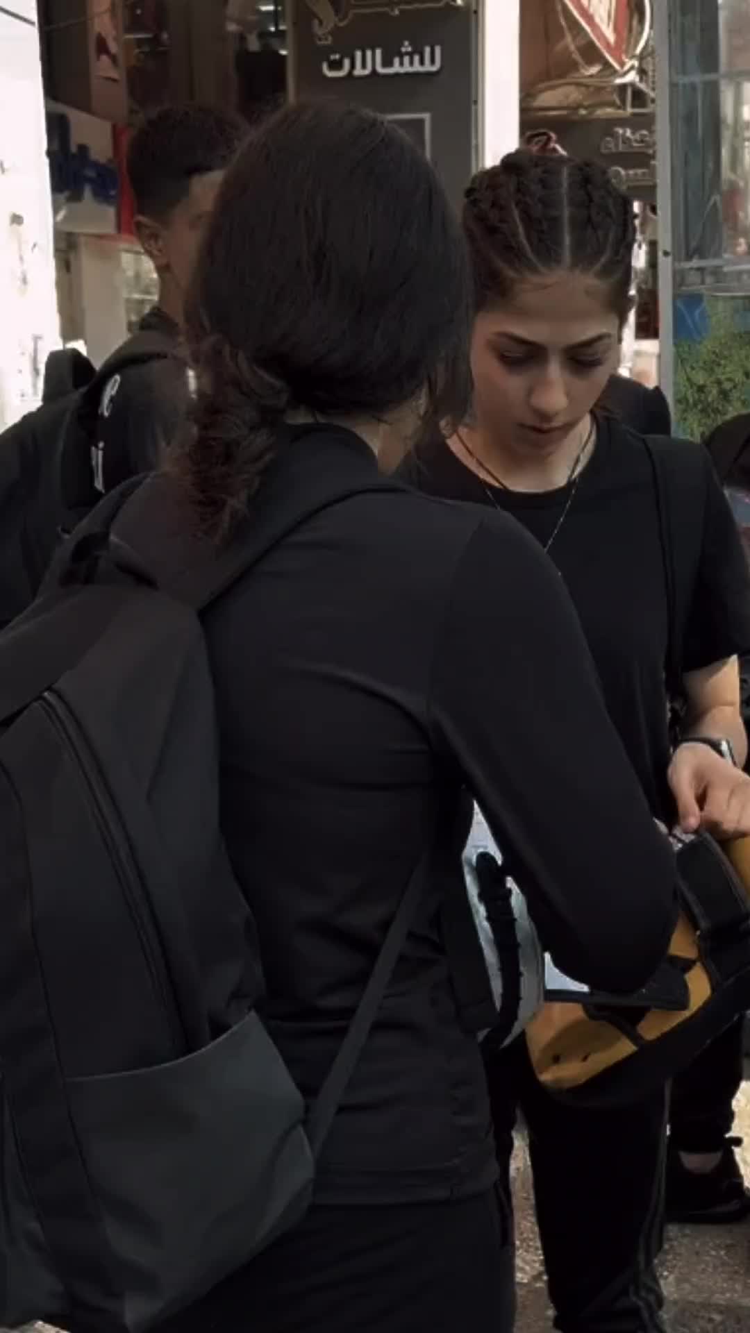 @Lilian🤎.