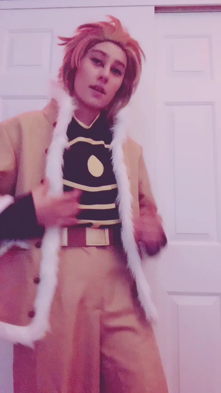 @Hawksboi