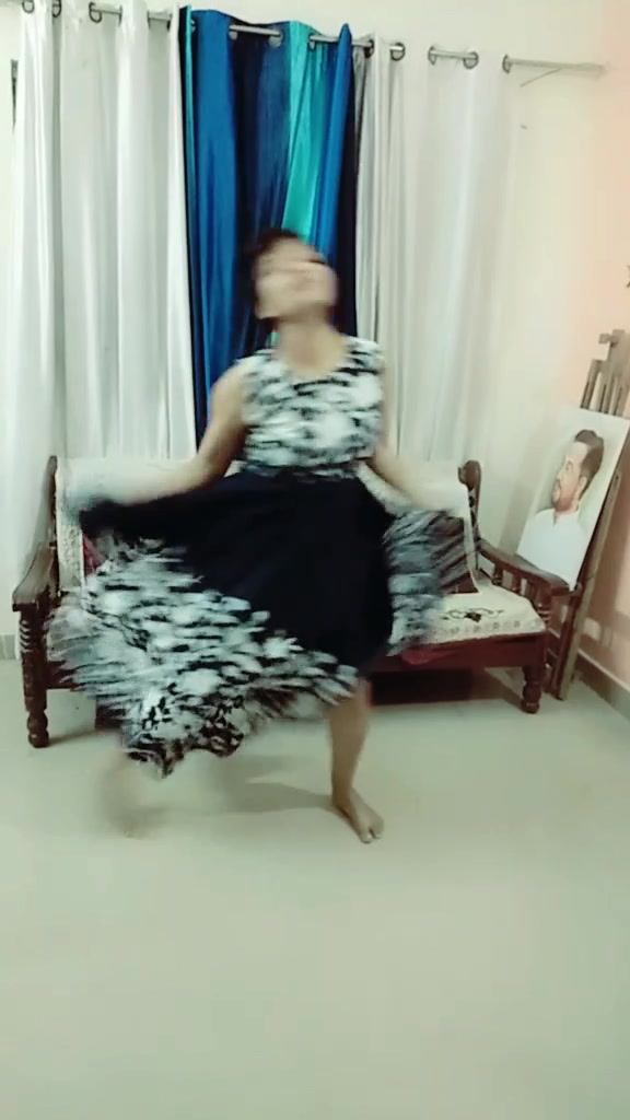 @DELHI QUEEN DANCE
