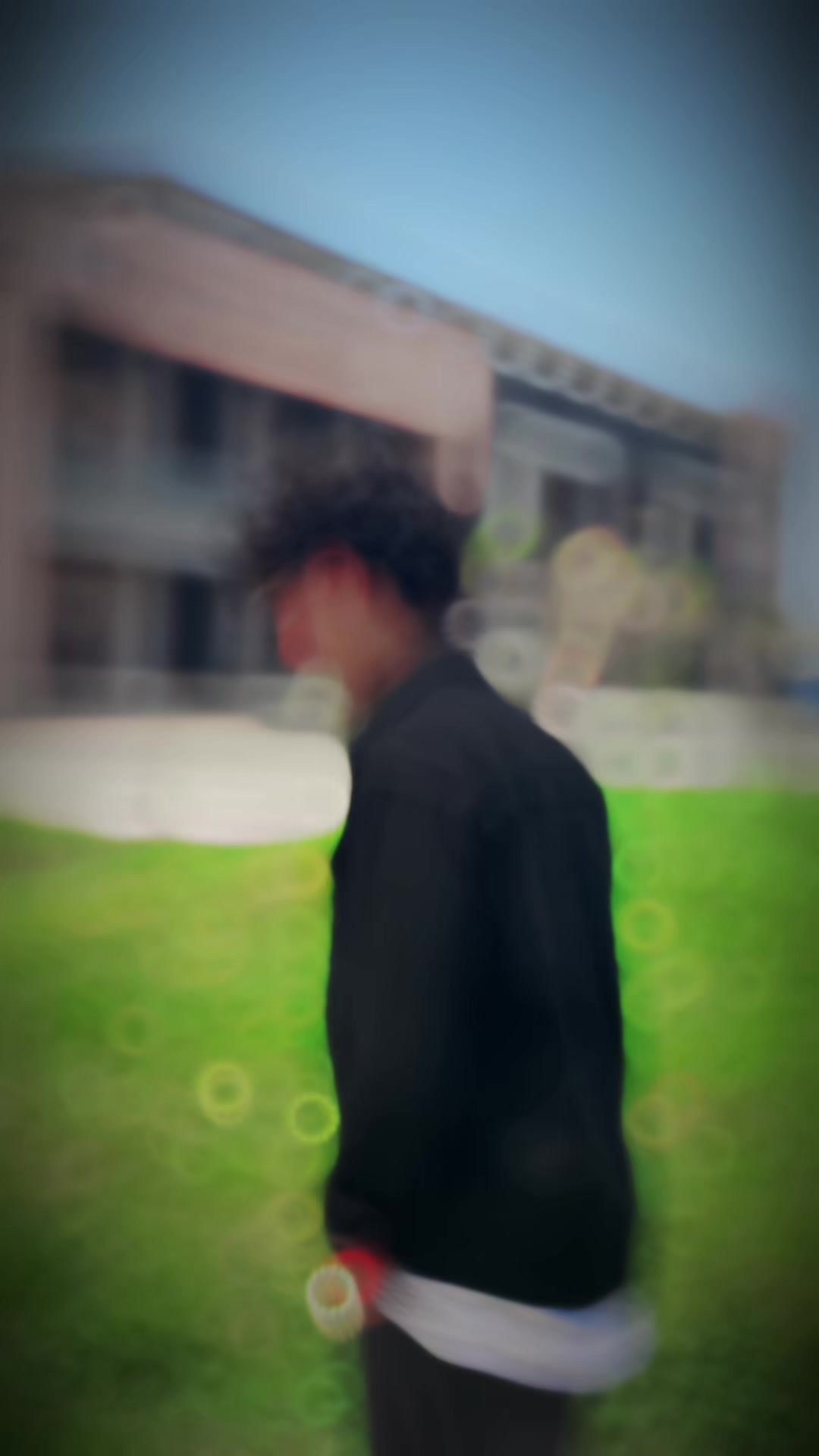 @Ashok🍁🌚