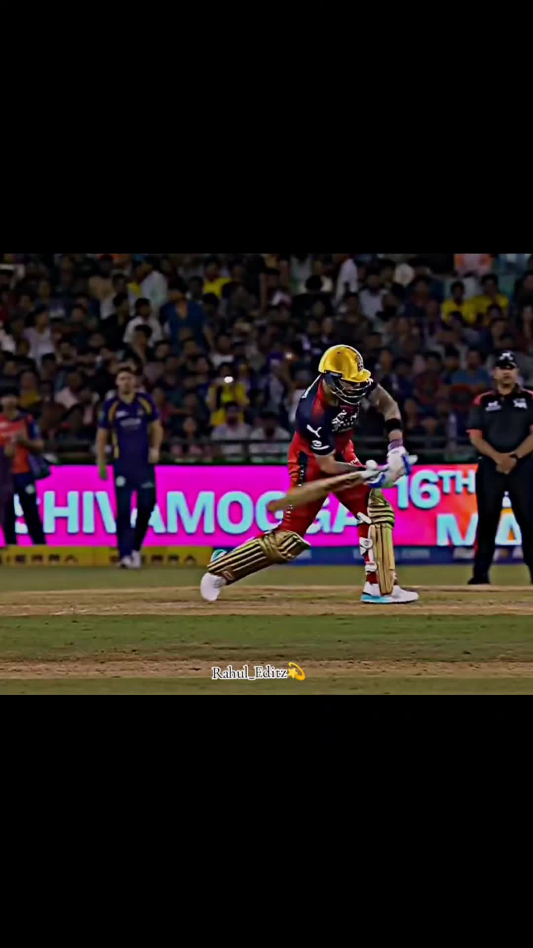 @👑KING KOHLI❤️
