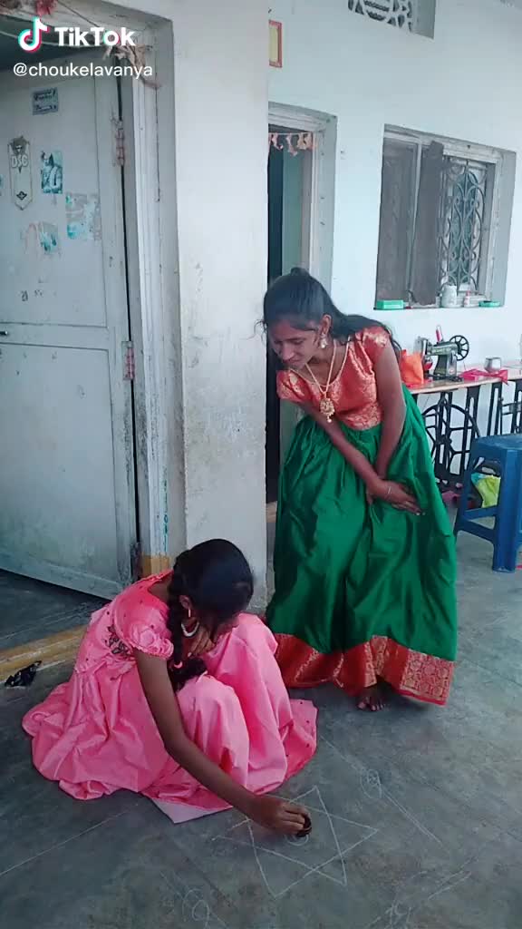 @vyshu😘😘