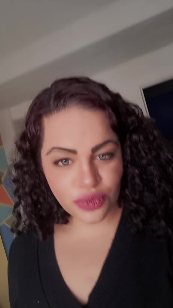 @D&eacute;bora