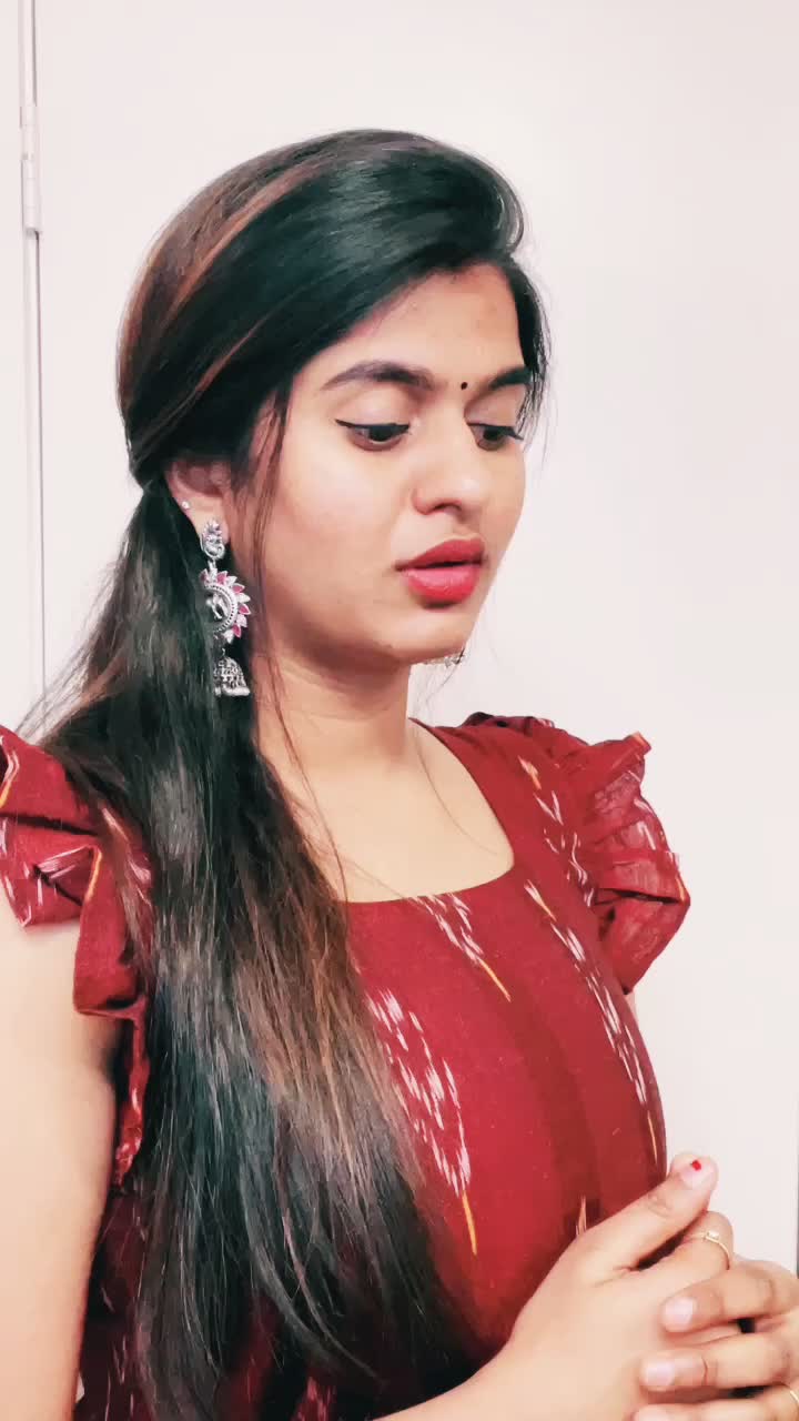 @Sravyavarma12