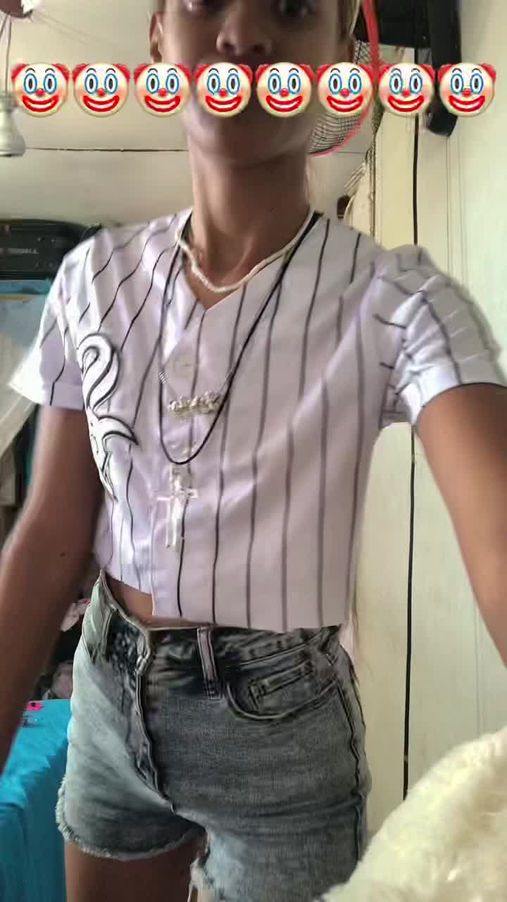 @Chica CaretAa.🤡🖤