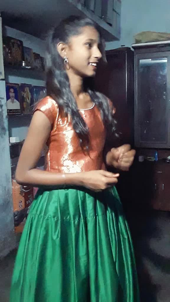 @vyshu😘😘