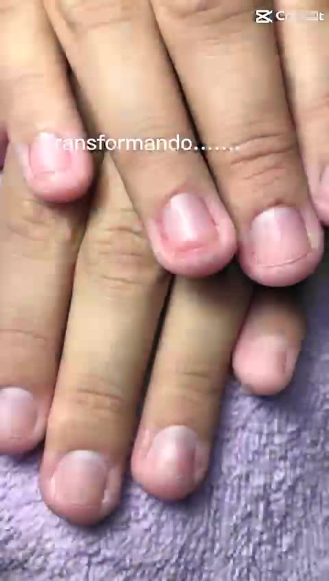@Ari Nails