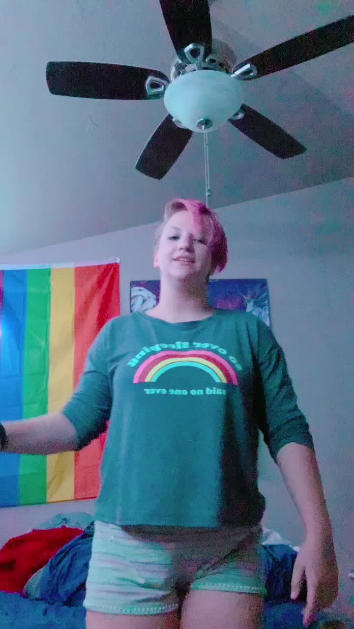 @LGBiTches