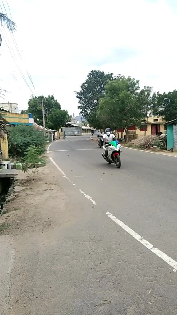 @சுரேஷ்குமார்