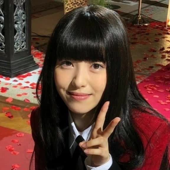 @><