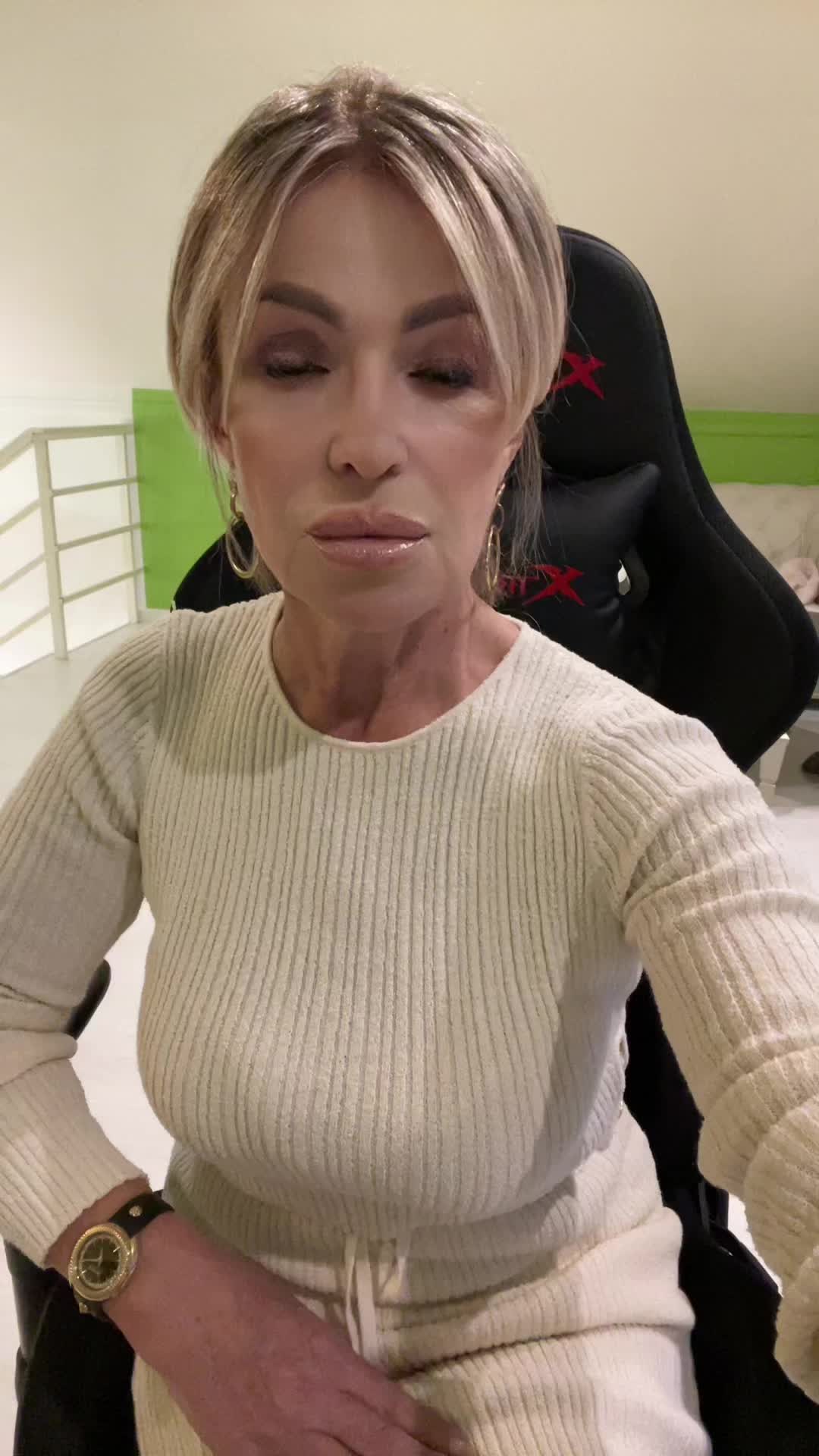 @Senci