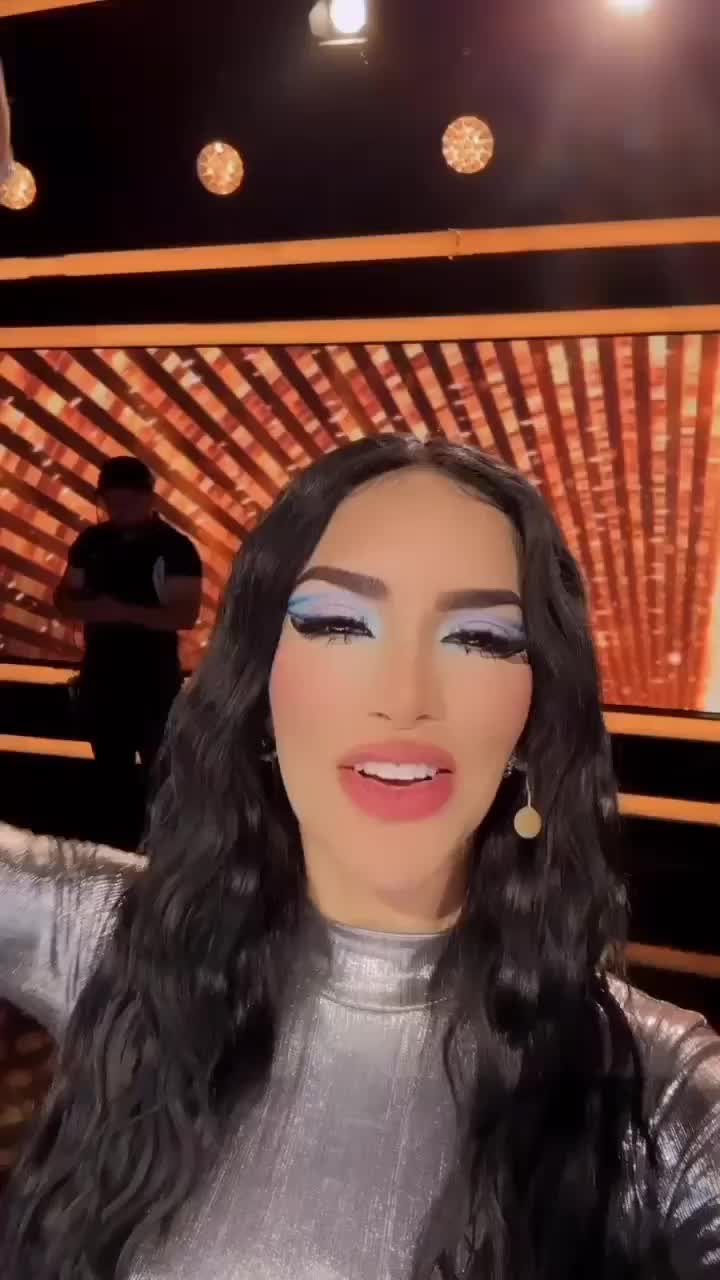 @Labellezadekimloaiza