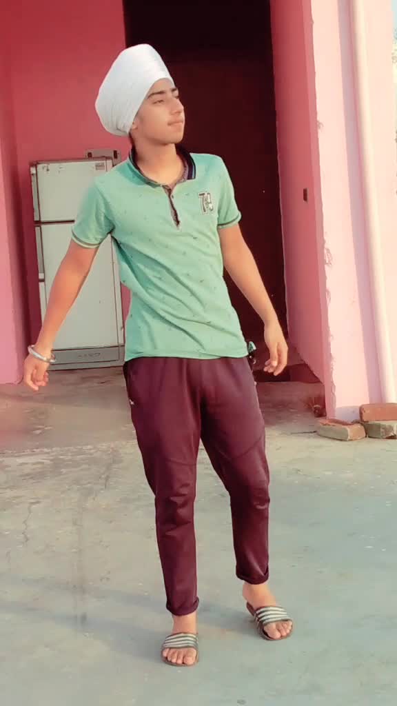 @SaRaNjEeT_sInGh