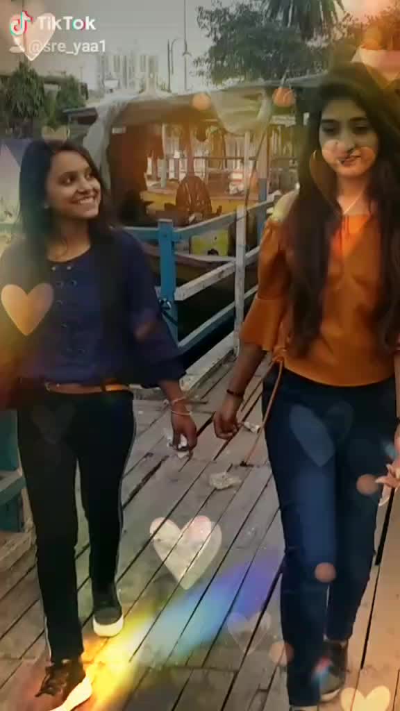 @♥️Sreyaaa♥️
