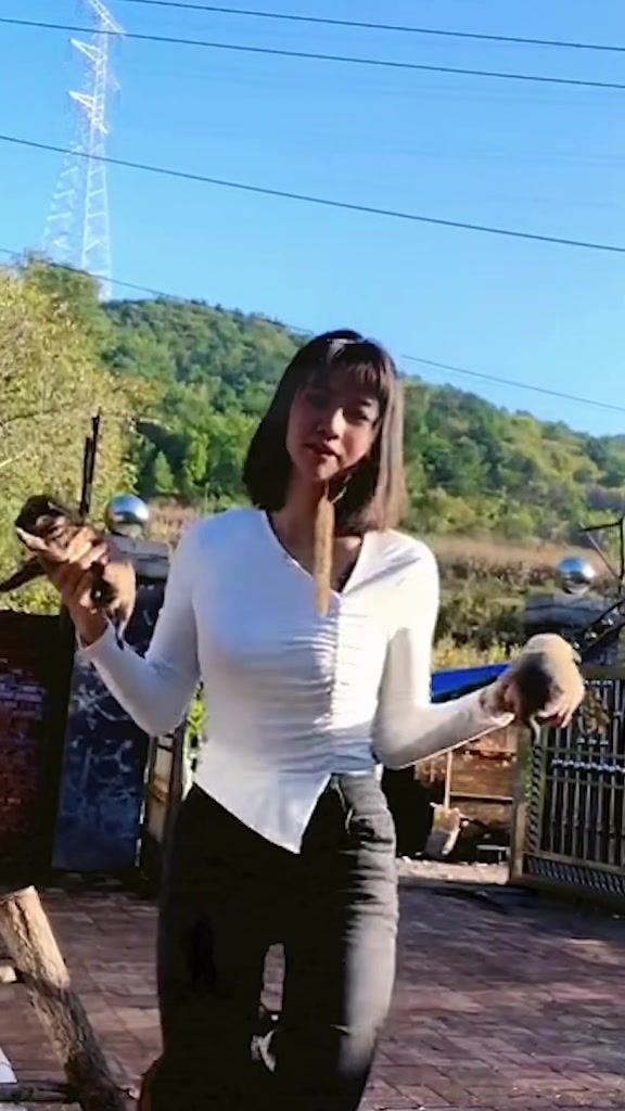 @PrettyLittleCats2