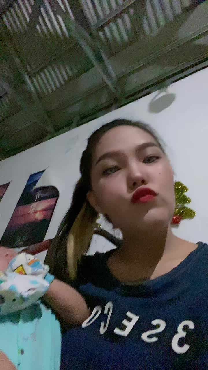 @Melly Rompas
