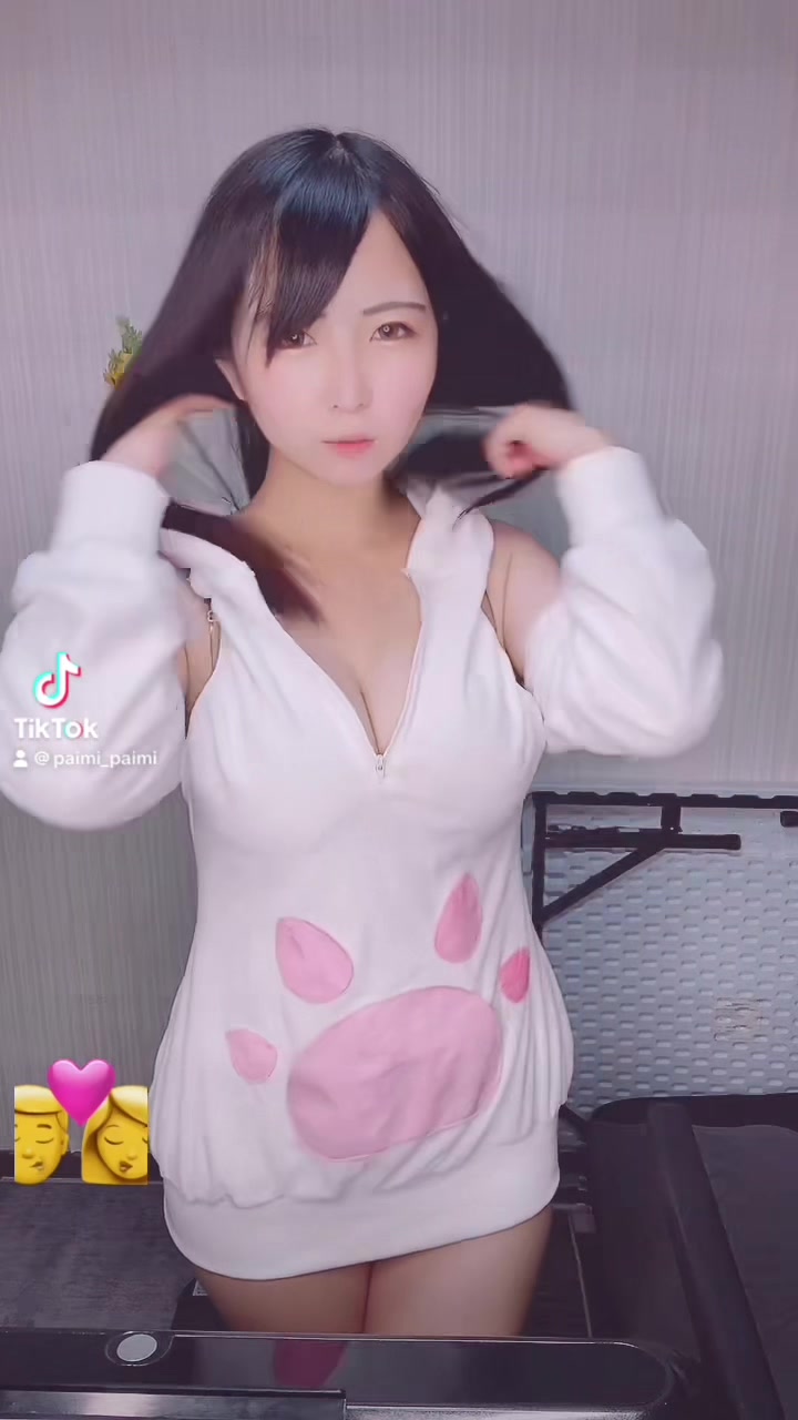 @ぱい美👙🍌コスプレ