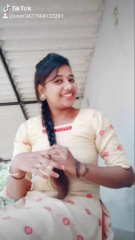 @Mandya Hudgi 🥀🥀🌷