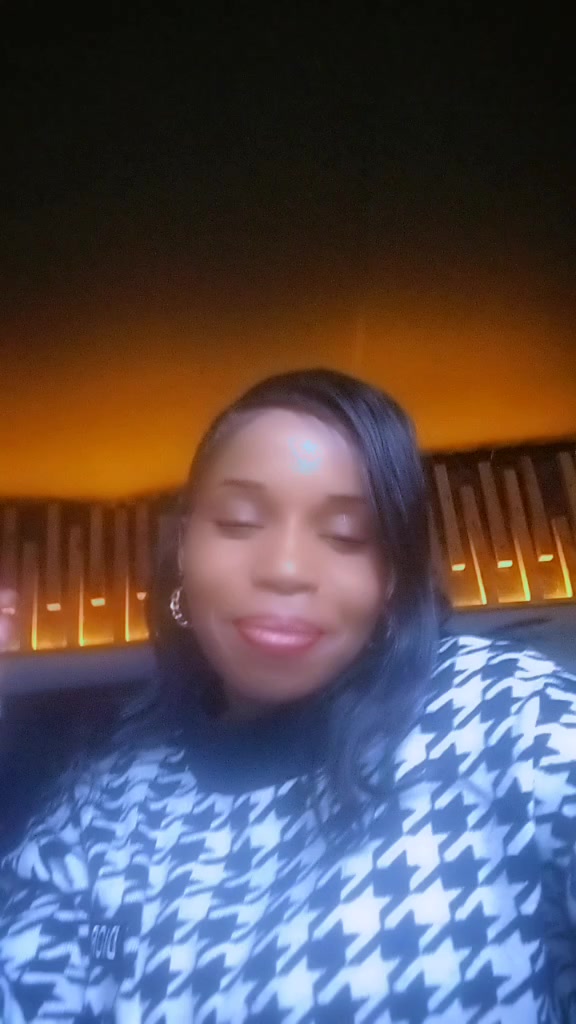 @Mercy Lizzy188