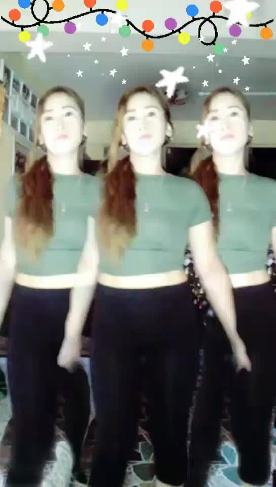 @akosiLynn