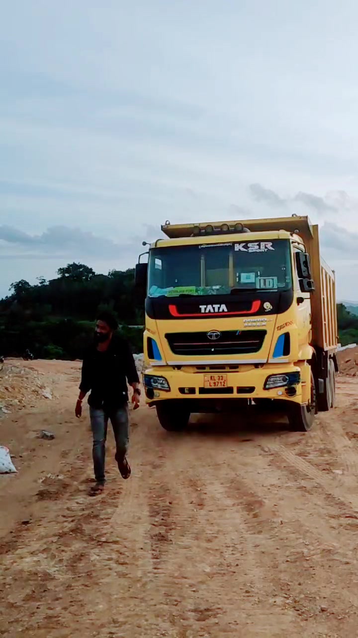 @അധോലോകക്കാരൻ