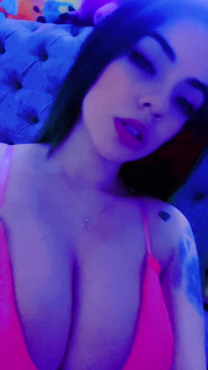 @Meloodyy18
