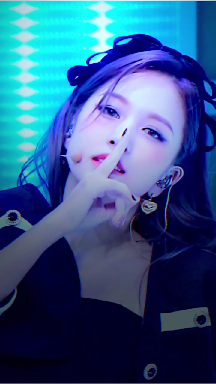 @seulgis used tissue 😔🤚