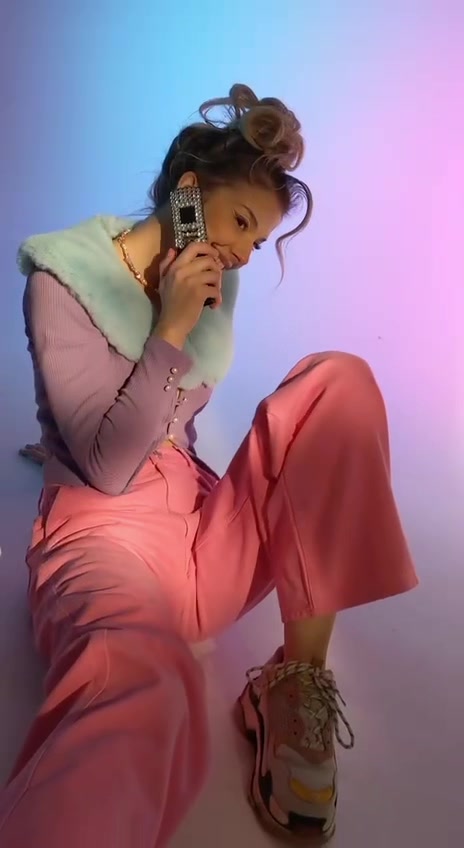 @angelina_aisman