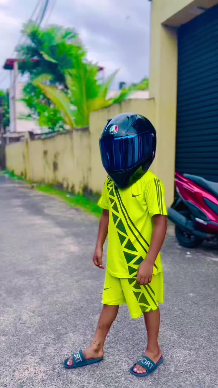 @حُسَيْن🥤🖇️