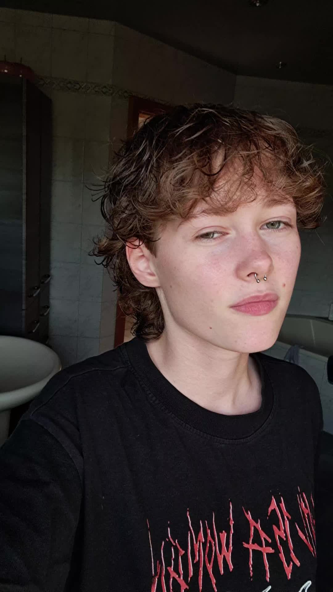 @Charlie✨️