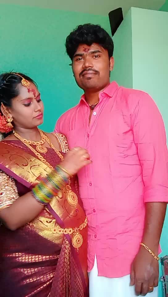@Dimple Gayu 💞 velu