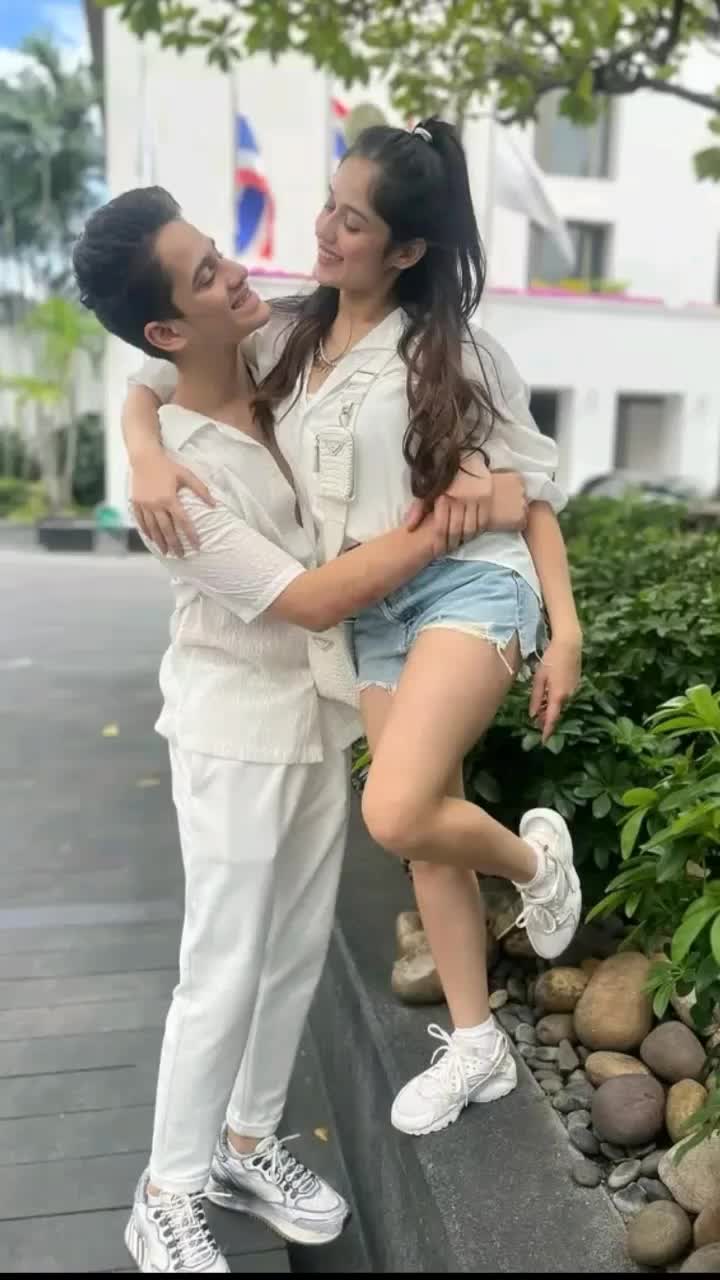 @Ayan Zubair