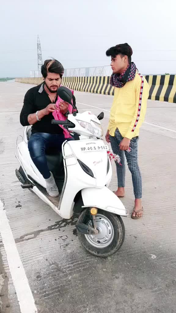 @Yaaron Ki Jaan Yaaro