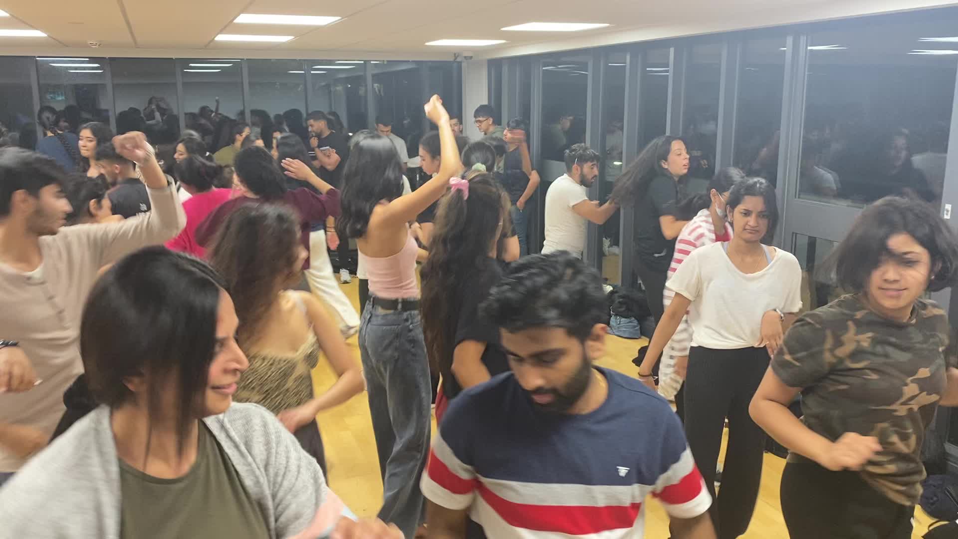 @Vibes (UoL Indian Dance Soc)
