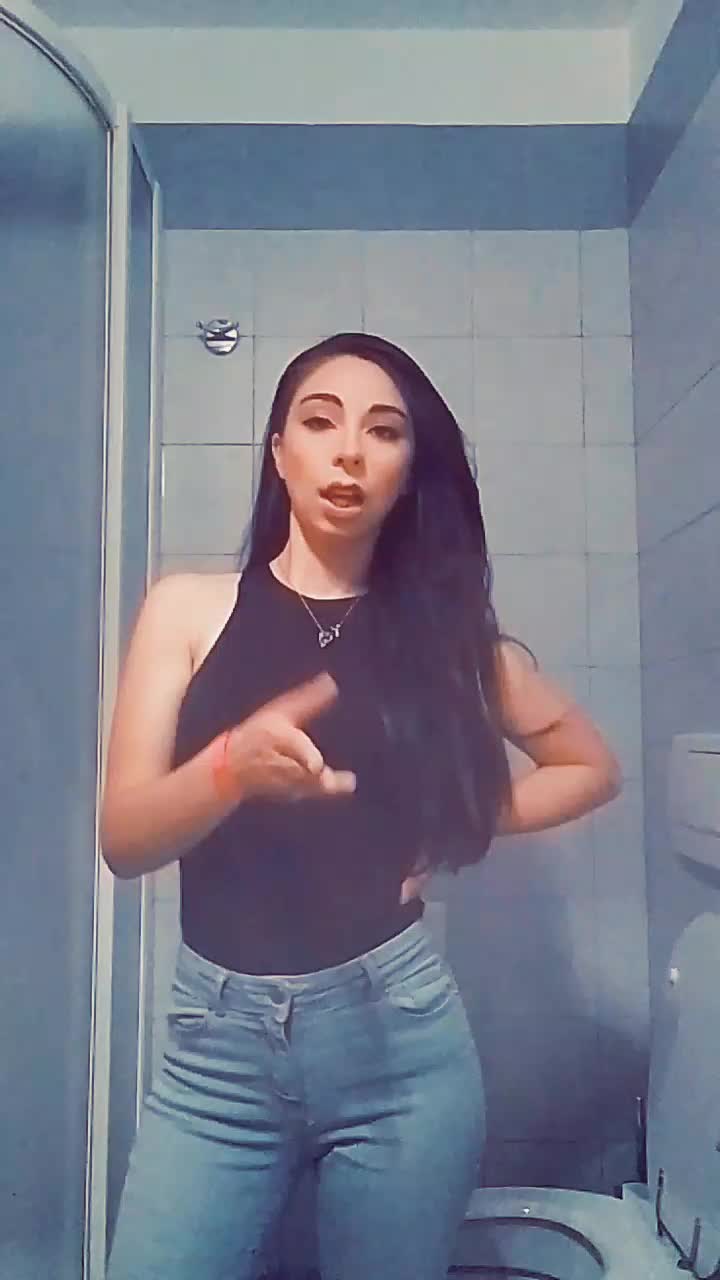 @angela