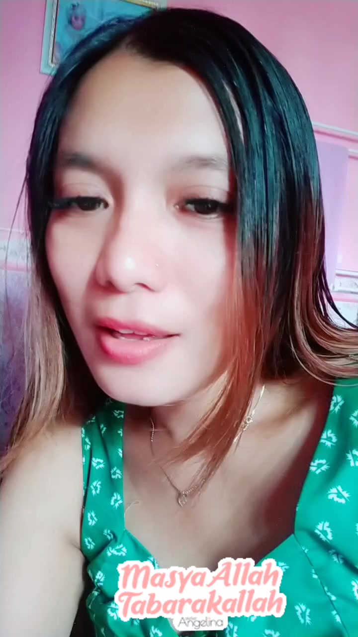 @✨Adhinda ✨