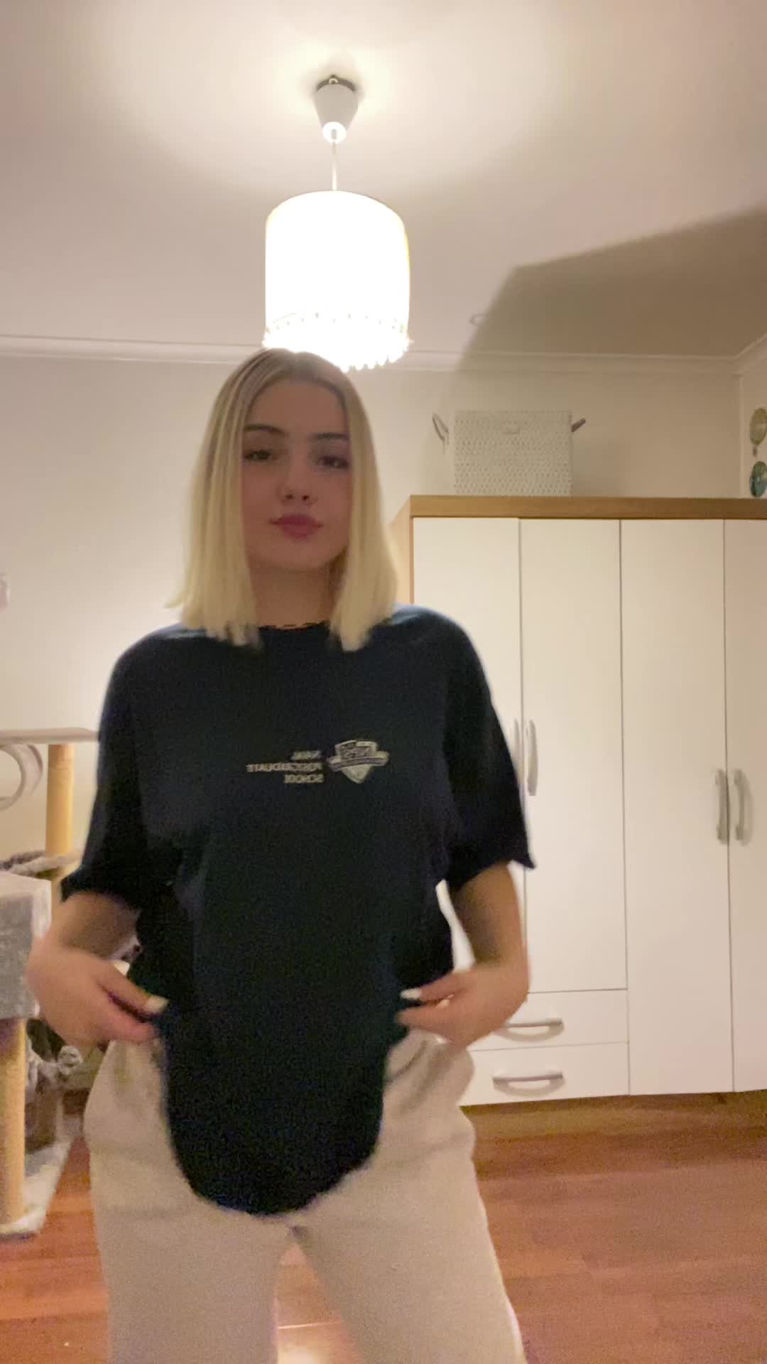 @Valentina