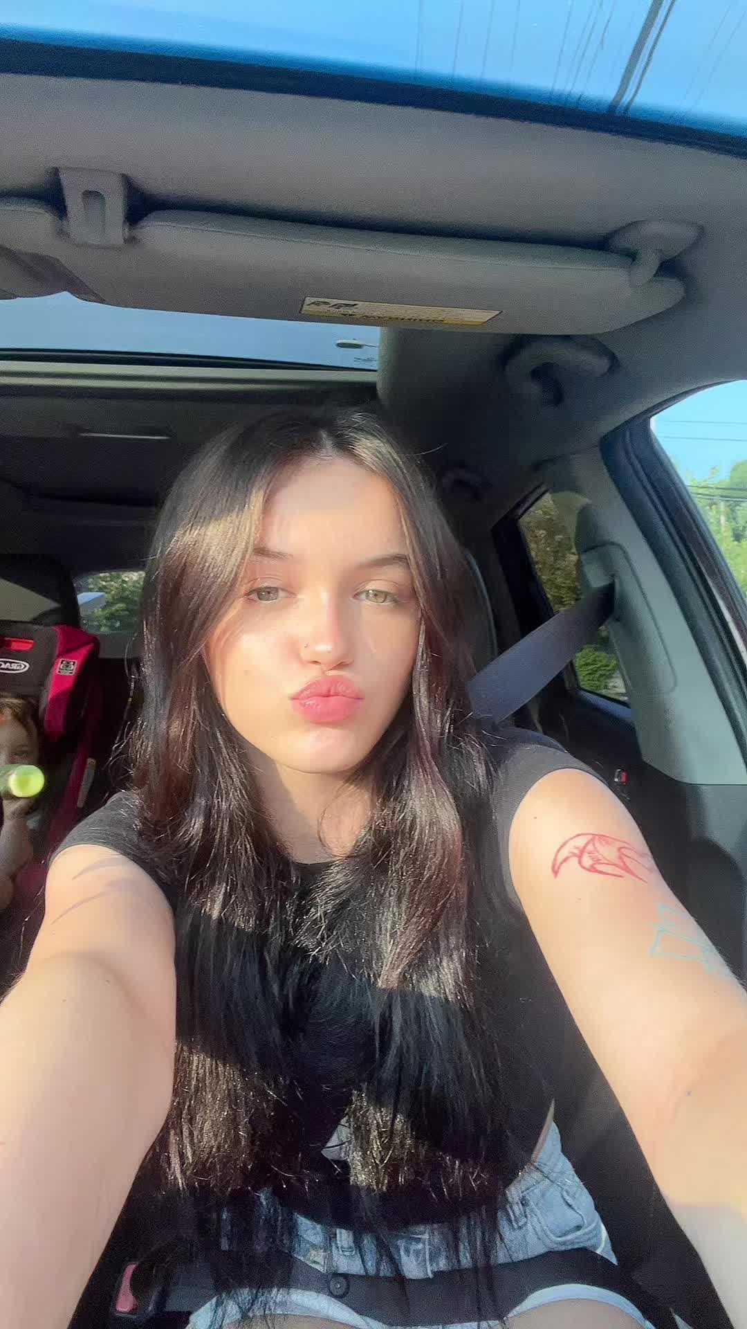 @alexis nicole 🖤