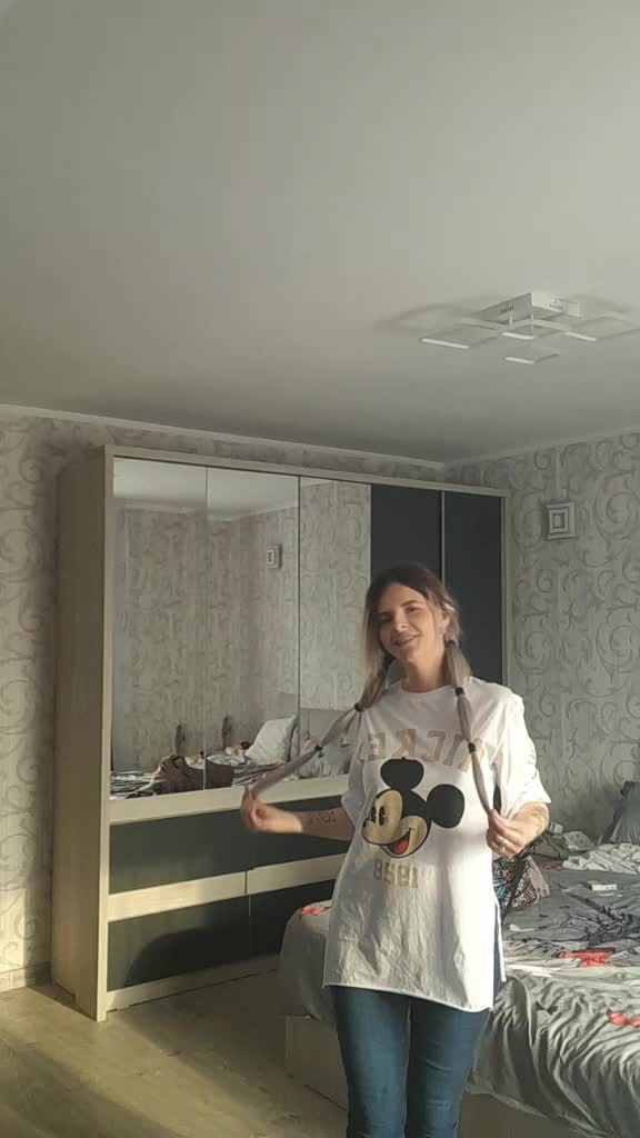 @Denisa den