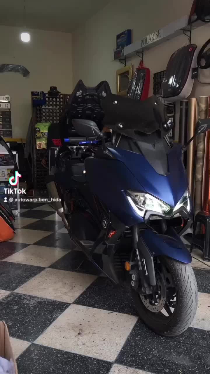 @Auto Wrap Ben Hida , 22
