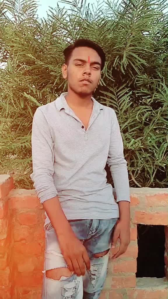 @AWM ▄︻̷̿┻̿═━一😍
