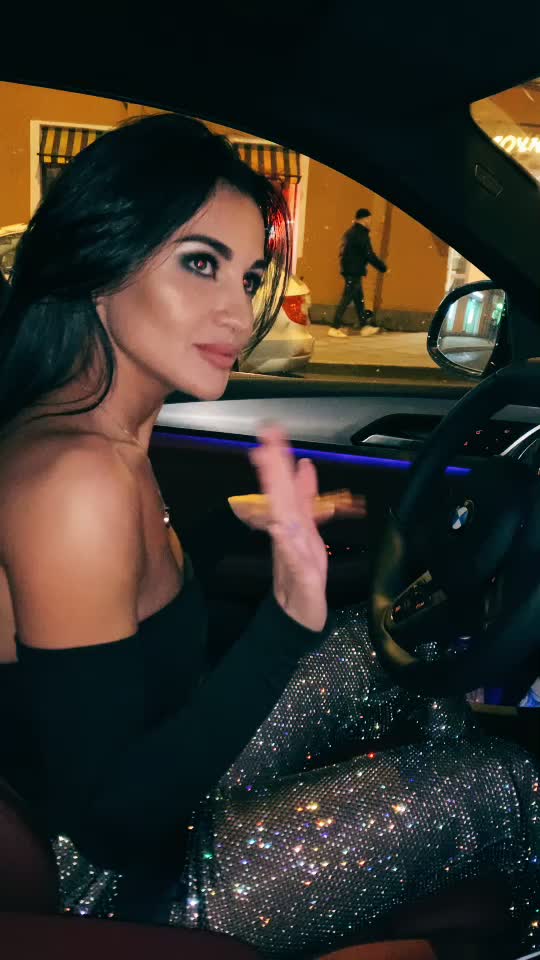 @Ани